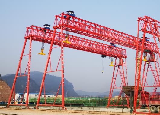 MG80T龍門吊安全作業(yè)事故主要是由機(jī)械問(wèn)題引起的